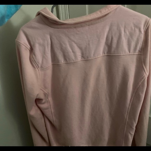 Vineyard vines pull over - Picture 2 of 4